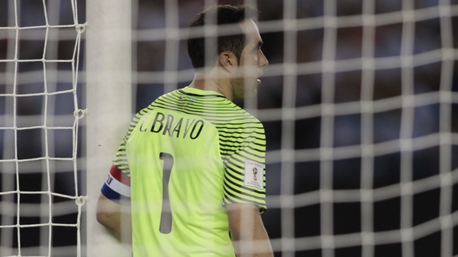 Oscar Córdoba: Bravo tiene roces en el plantel de la Roja, creo que Rueda no debe llamarlo