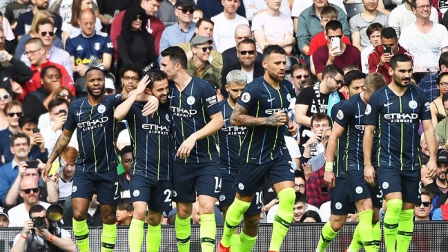 Manchester City doblegó a Fulham y le dejó tarea a Liverpool por el liderato de la Premier League