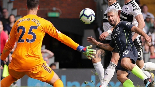 Bernardo Silva y Sergio Agüero guiaron el cómodo triunfo de Manchester City sobre Fulham