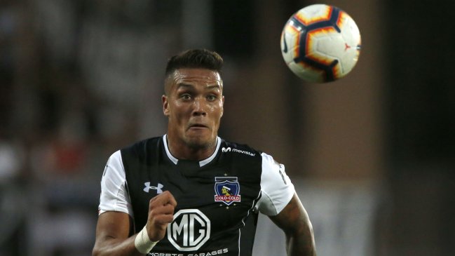 Javier Parraguez es baja en Colo Colo para el duelo frente a Deportes Iquique