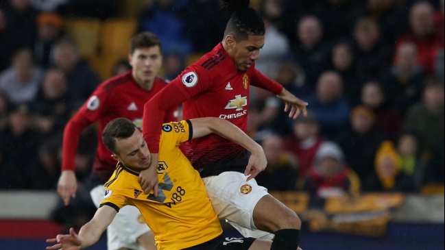 Un autogol marcó derrota de Manchester United en su visita a Wolverhampton Wanderers