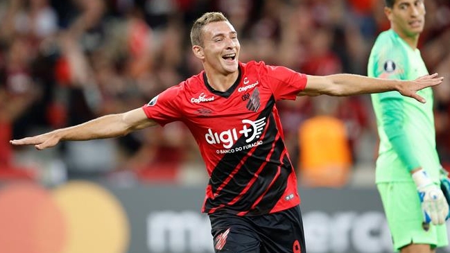 Atlético Parananese goleó a Boca Juniors y es líder de su grupo en la Copa Libertadores