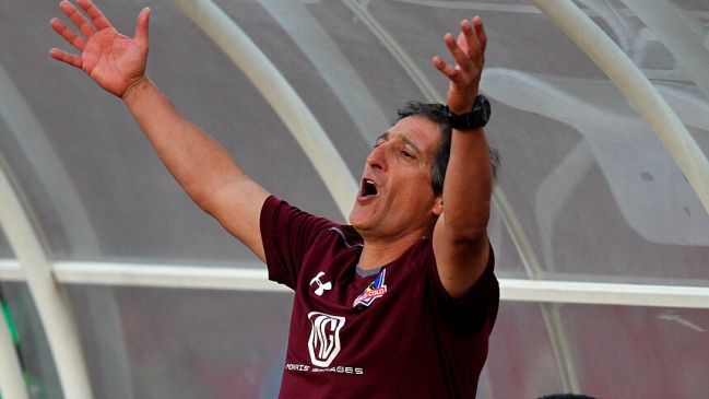 Estafador se hizo pasar por Mario Salas y contactó a un jugador de Alianza Lima