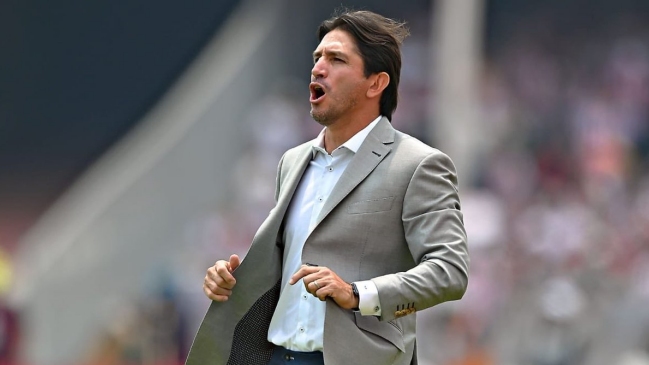 Entrenador de Pumas se trenzó a golpes con un hincha de Juárez tras semifinal de la Copa MX