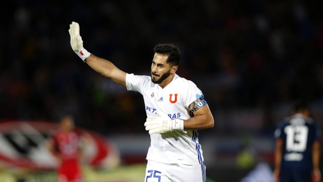 Johnny Herrera: Los premios los reparte el club, jamás he recibido un peso