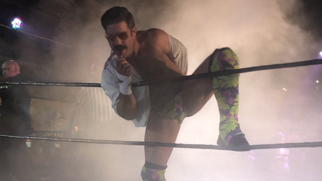 Luchador profesional cobrará 30 dólares por dejarse tocar los genitales