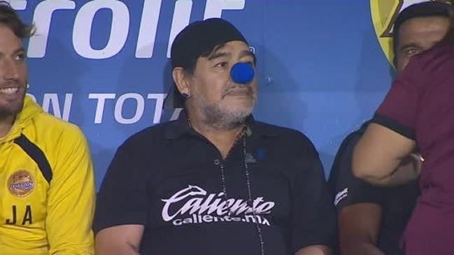 El gesto de Maradona y el plantel de Dorados para ayudar a concientizar sobre el autismo