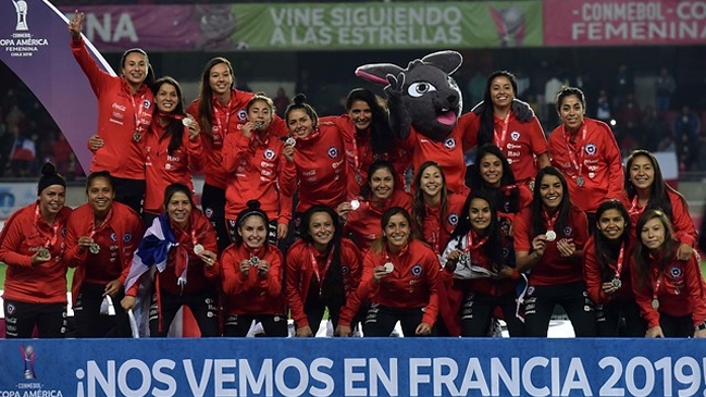 Con presencia de la Roja: Panini lanzará un álbum del Mundial femenino de Francia