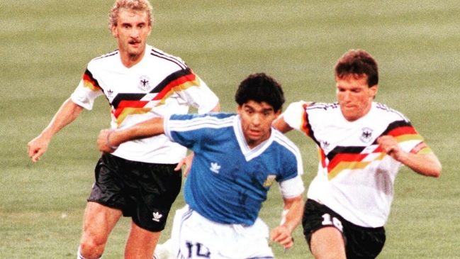 El divertido cruce de Diego Maradona y Lothar Matthaus en redes sociales