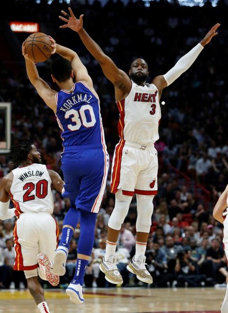 Dwyane Wade se despidió de los seguidores de Miami Heat en su último partido en casa