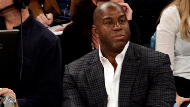 “Magic” Johnson renunció como presidente de Los Angeles Lakers