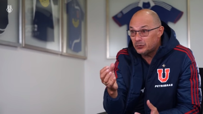 Arias anticipó el clásico ante la UC: Confío mucho en nuestros jugadores, es una semana especial