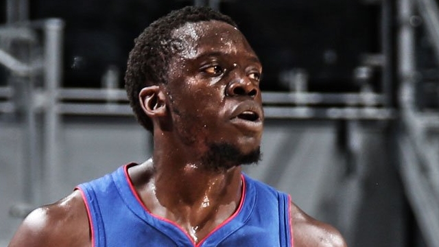 Detroit Pistons derribó a New York Knicks y clasificó a play-offs