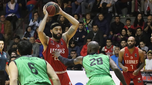 Colegio Los Leones ganó el sexto partido ante Temuco y logró el título de la Conferencia Centro