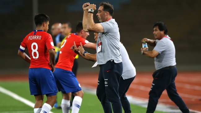 Alexander Aravena confirmó la remontada al marcar el tercer gol de Chile ante Uruguay