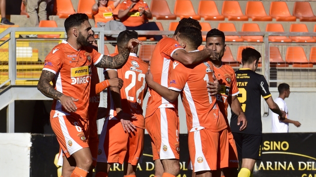 Cobreloa superó con contundencia a San Luis y quedó como nuevo sublíder de la Primera B