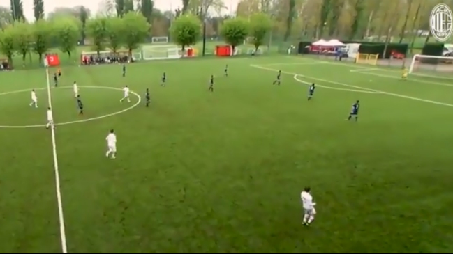 A la sub 15 del Milan le empataron en el 91, pero este golazo le dio el triunfo