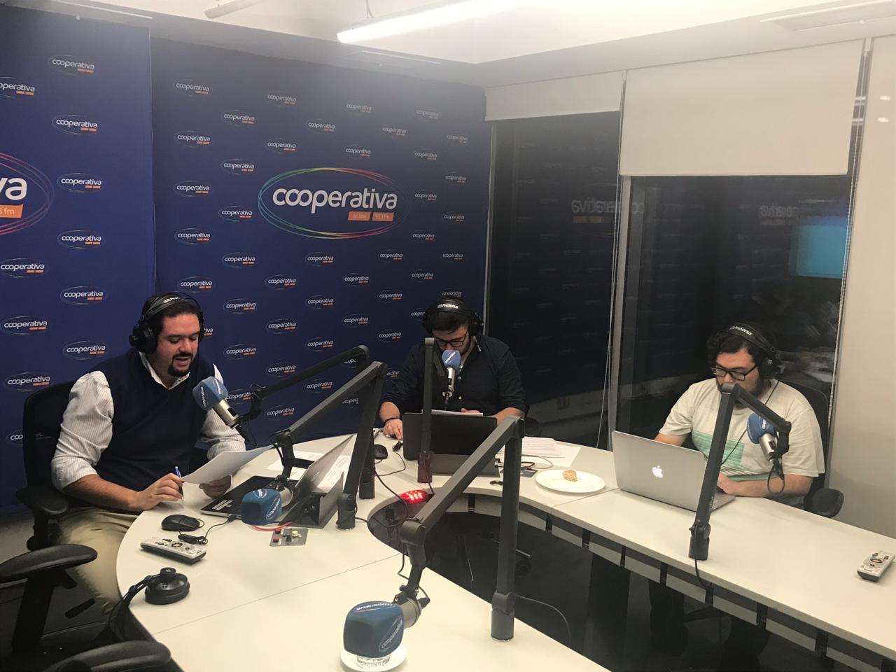 Al Aire Libre PM: ¿Cuál es tu opinión del cumpleañero Charles Aránguiz?