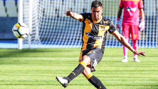 Fernández Vial informó que salarios del plantel profesional se cancelarán este jueves