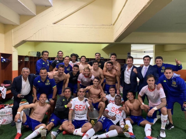 Los festejos de Unión Española tras la sufrida clasificación en Copa Sudamericana