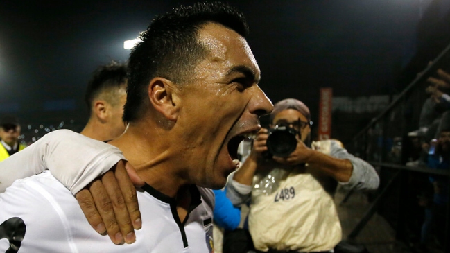 La eufórica celebración de Arturo Vidal tras el gol 212 de Esteban Paredes