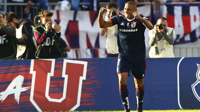 Benegas sorprendió con un violento zapatazo que volvió a poner en ventaja a U. de Chile