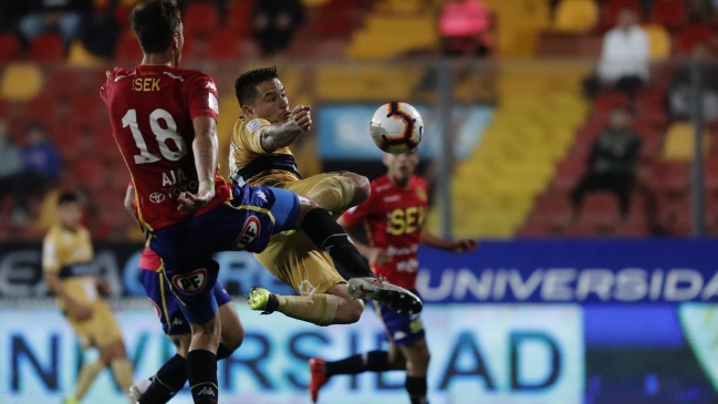 Alvaro Ramos puso en ventaja a Everton sobre U. Española con definición “acrobática” en el área