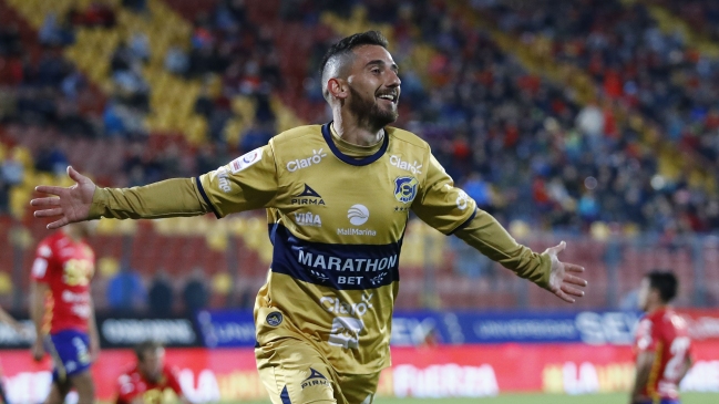 Juan Cuevas aprovechó el gran momento de Everton y transformó en goleada duelo ante Unión