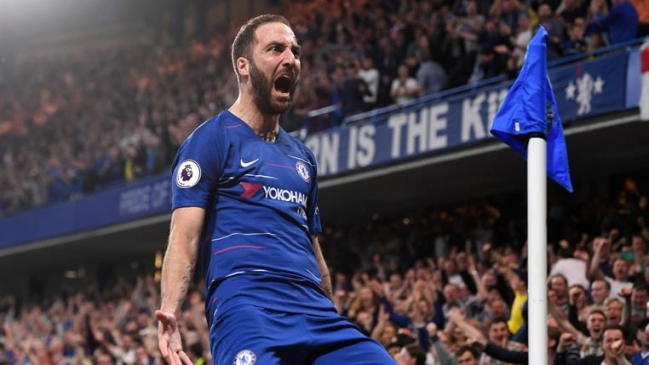 A punta de golazos: Chelsea y Burnley protagonizaron reñido empate en la Premier