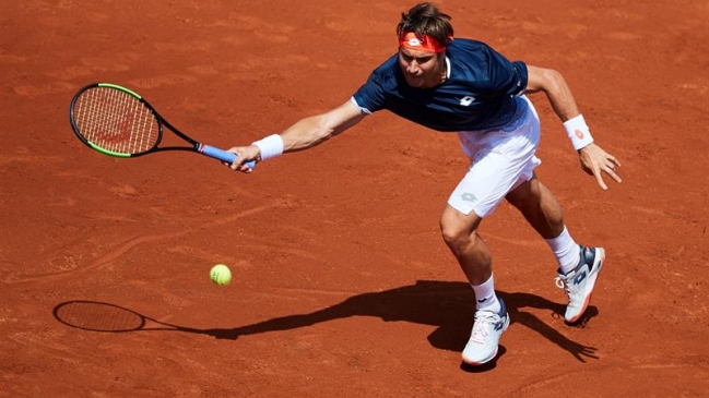 David Ferrer arrasó con Lucas Pouille y sigue con vida en Barcelona