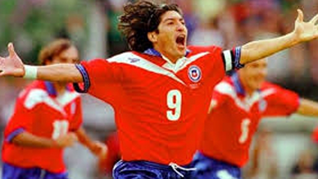 Diario español hizo encuesta que ubicó a Zamorano como el mejor futbolista chileno de la historia