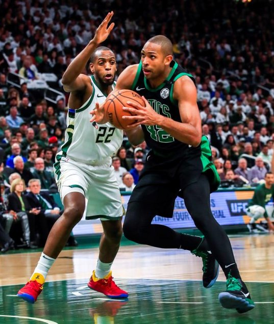 Boston Celtics tomó ventaja en las semifinales de la Conferencia Este