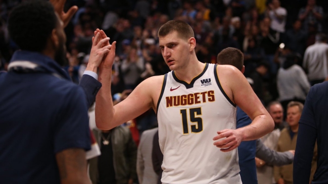 Denver Nuggets tumbó a Trail Blazers y tomó ventaja en semifinales de la Conferencia Oeste