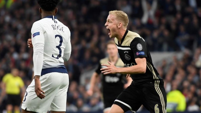 Donny Van de Beek silenció White Hart Lane con golazo para el triunfo de Ajax sobre Tottenham