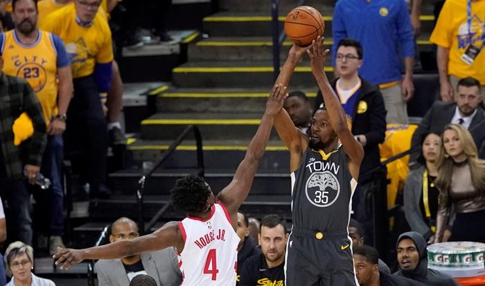 Golden State Warriors aumentó su ventaja ante Houston Rockets en las semifinales de la NBA