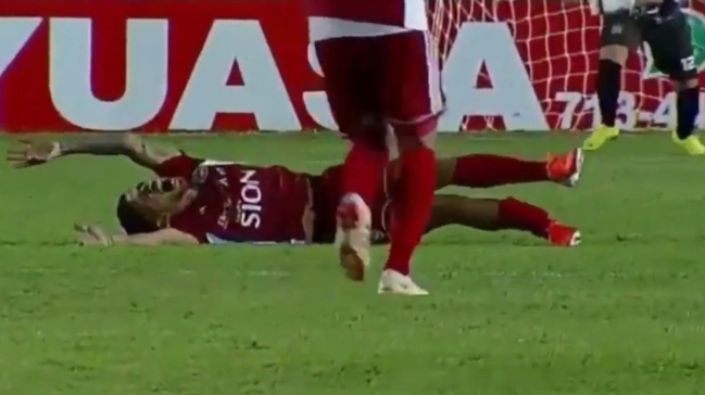 La escalofriante patada que se vio en el fútbol boliviano