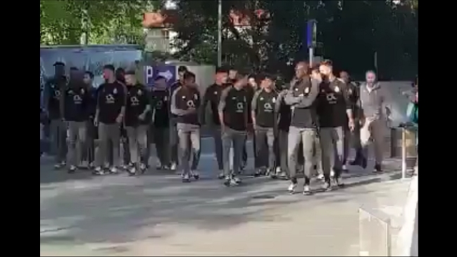 Plantel de FC Porto visitó a Iker Casillas