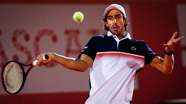 Pablo Cuevas pasó a semifinales en Estoril y se citó con el español Davidovich
