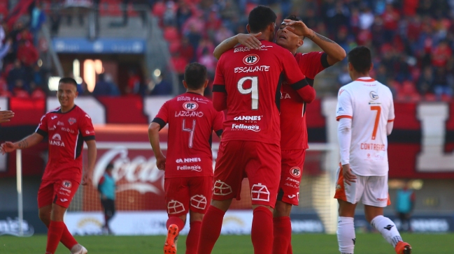 Ñublense bajó a Cobreloa y Wanderers quedó como líder de la Primera B