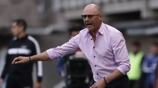 Alfredo Arias tras nueva caída de la U: De ninguna manera voy a dar un paso al costado