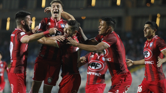 Huachipato retomó la senda del triunfo ante un Antofagasta que se compromete en la parte baja