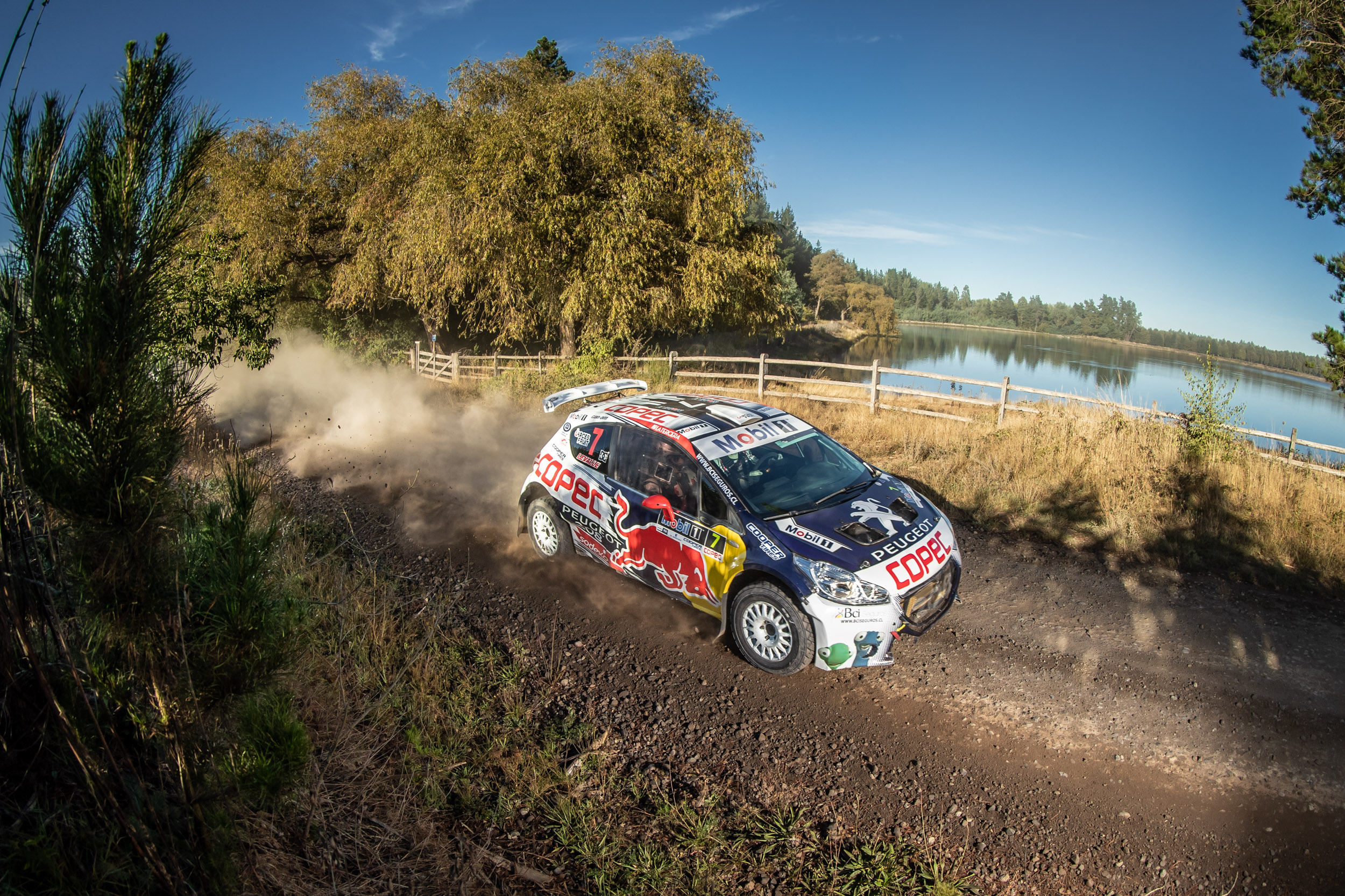Francisco “Chaleco” López cumplió buena jornada en el WRC de Concepción pese a pinchazo