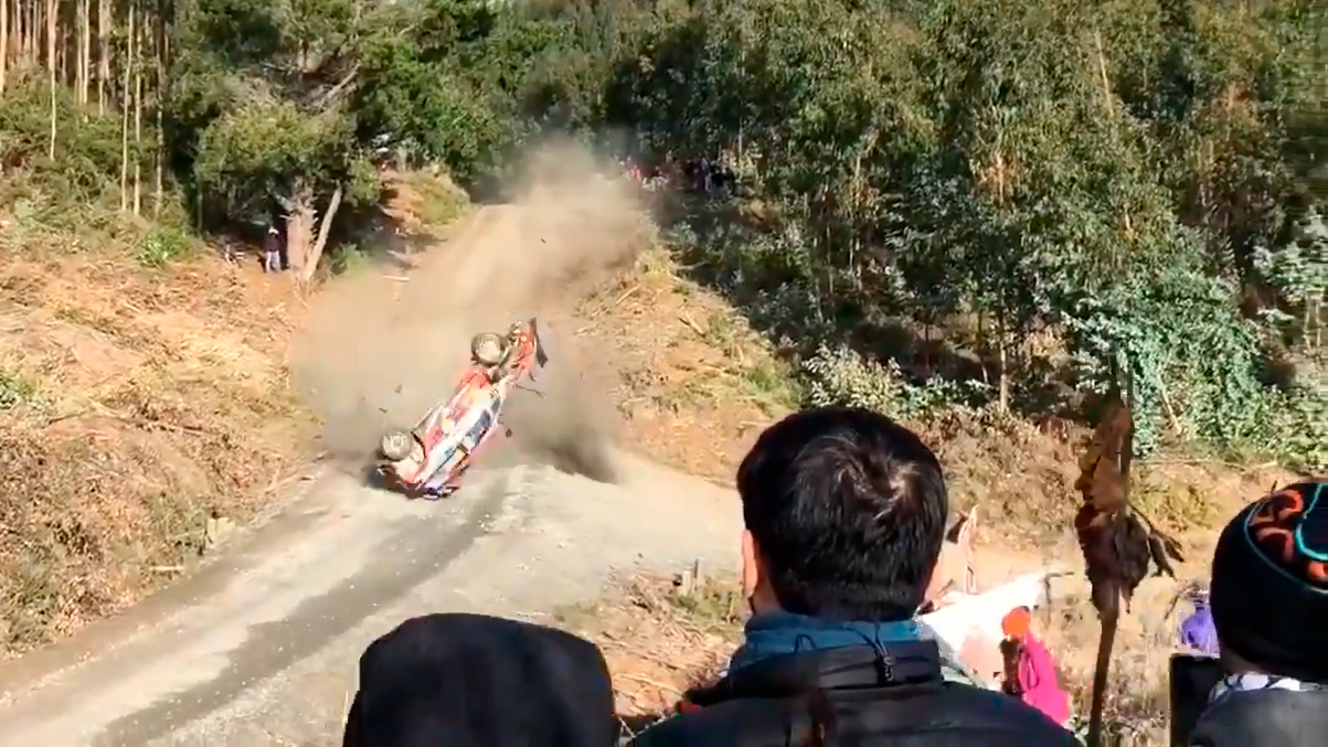 El violento vuelco de Thierry Neuville en el Rally de Chile