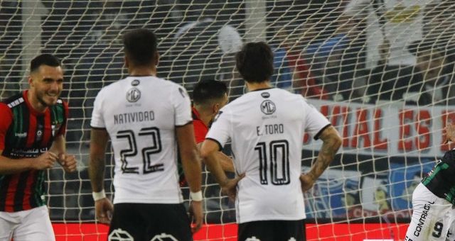 Jugadores de Colo Colo homenajearon a sus madres en camisetas usadas ante Palestino