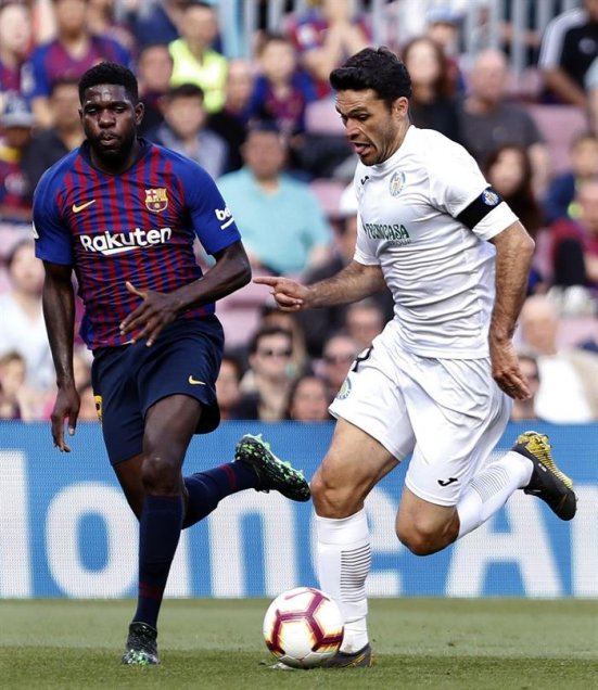 Vidal sacó la cara por Barcelona y guió el triunfo sobre Getafe