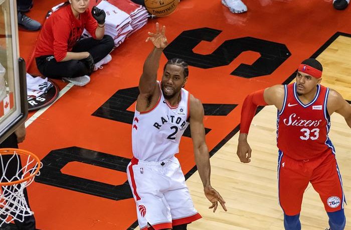 Kawhi Leonard fue héroe y guió a los Raptors a la final del Este tras vencer a los Sixers