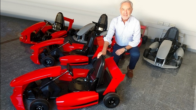 Eliseo Salazar lanzó el primer campeonato de karting eléctrico para niños