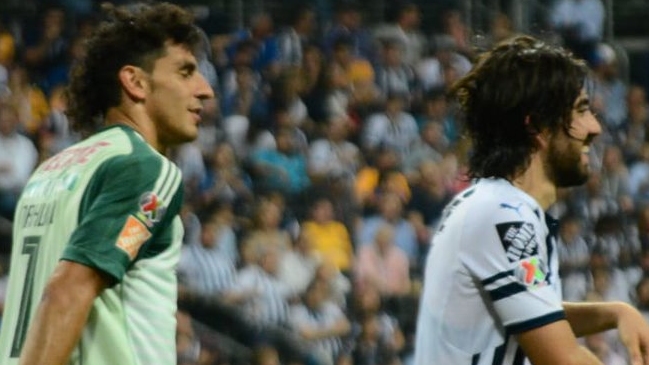 Portero de Tigres cometió un grosero error en la primera semifinal ante Monterrey