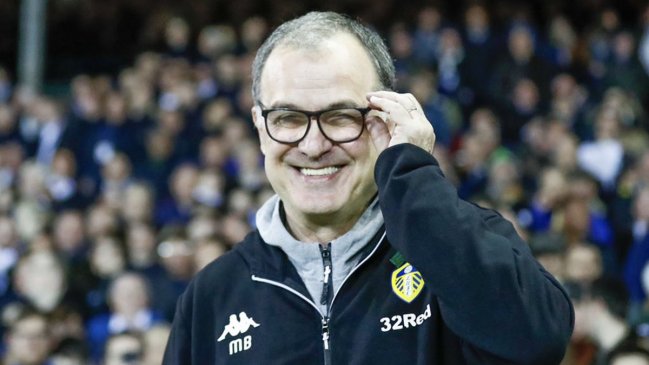 Hinchas de Leeds a Bielsa: “Queremos que seas parte de nuestra historia”