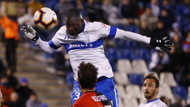 Duvier Riascos ganó en las alturas y puso en ventaja a U. Católica ante D. Antofagasta